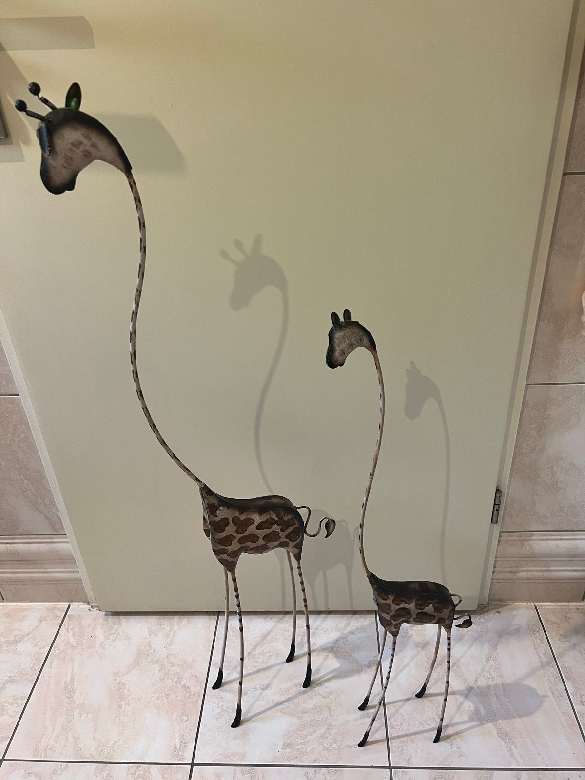 Decoratieve Giraffen en Zwanen Beelden - Metaal, Ophalen, Gebruikt, Meerkleurig, Overige stijlen