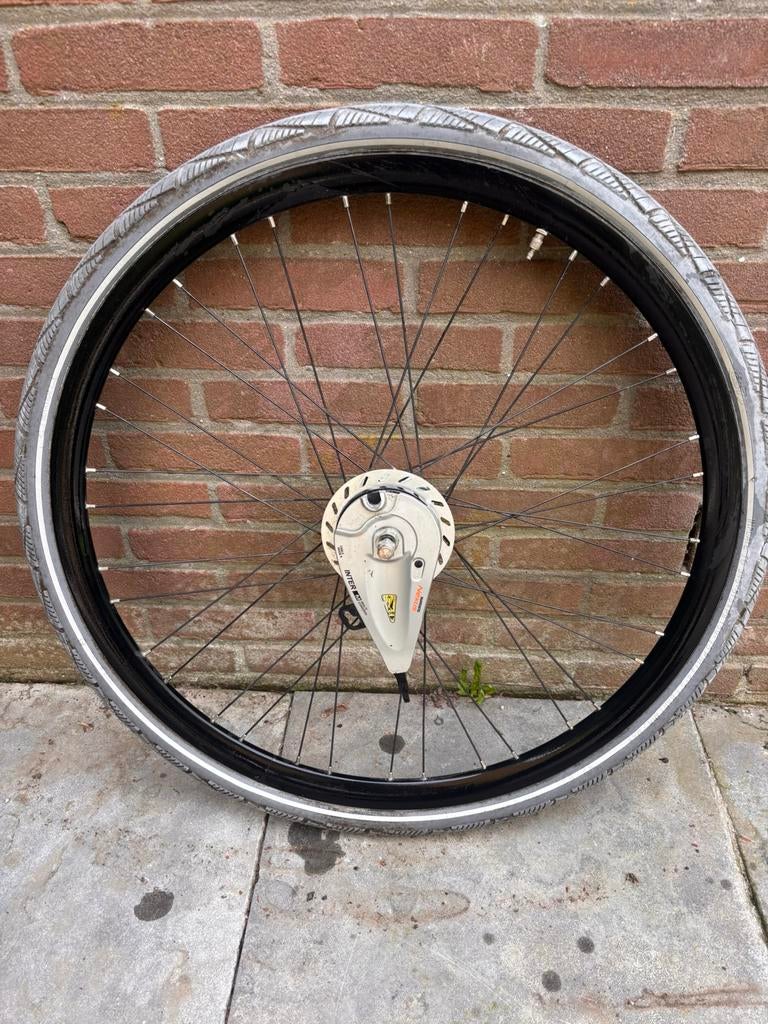 Voorwiel 28 inch naafdynamo, Wiel, Gebruikt, Ophalen of Verzenden, Aluminium