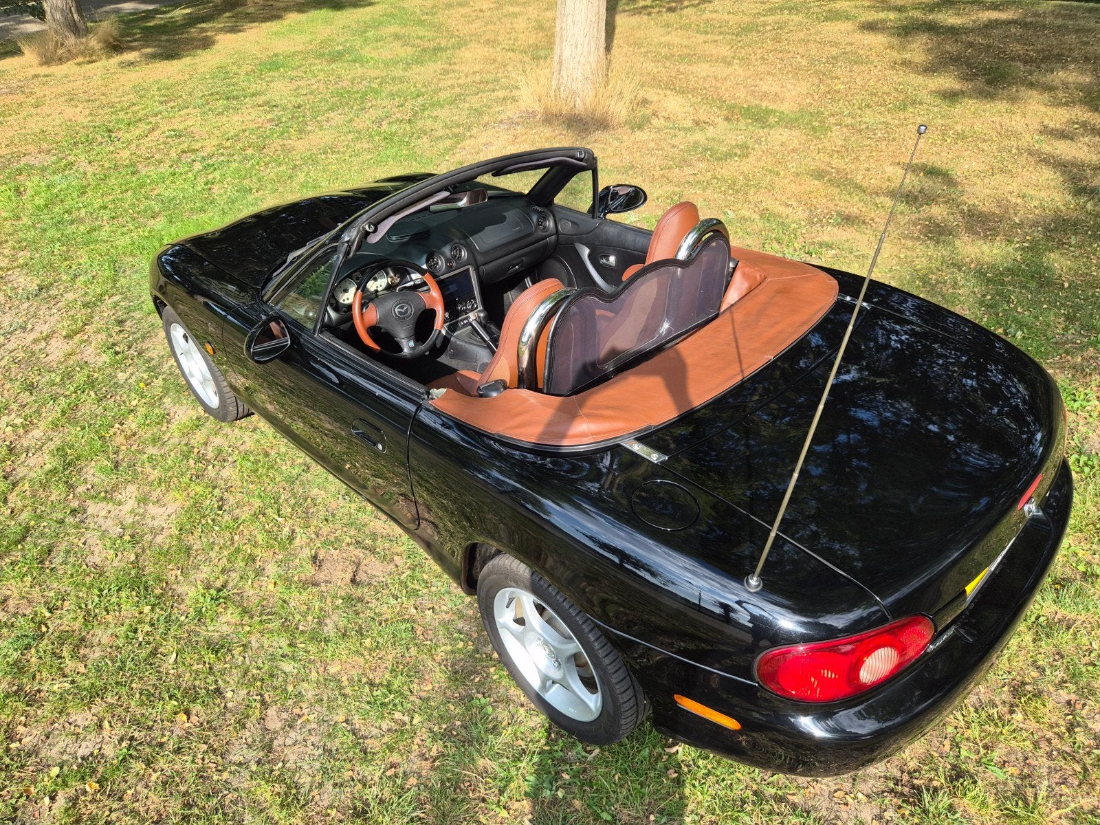 Mazda MX-5 NB 1.6 I 2002 PHOENIX, Achterwielaandrijving, 40 €/maand, 4 cilinders, Cabriolet