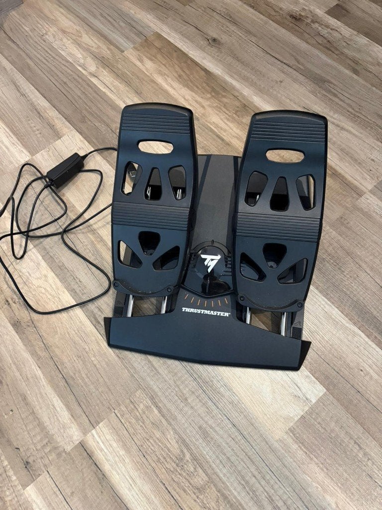 Thrustmaster T-Flight Rudder Pedals, Computers en Software, Joysticks, Ophalen of Verzenden, Zo goed als nieuw, Thustmaster