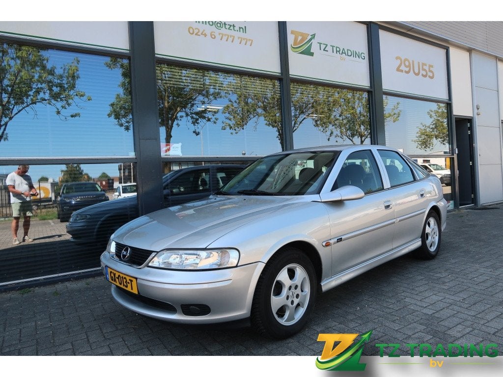 Opel Vectra 1.6-16V Diamond 100 Edition (Unieke auto, unieke, Auto's, Oldtimers, Automaat, Zwart, Bedrijf, Opel