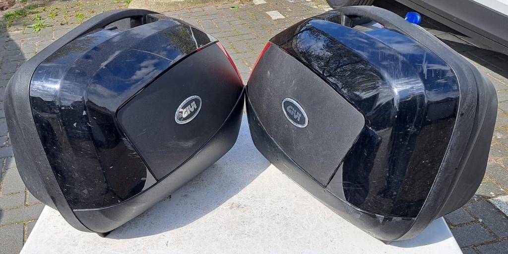 Givi V35 koffers, mogelijk met rek voor Honda VFR800 1999., Motoren, Ophalen of Verzenden, Gebruikt