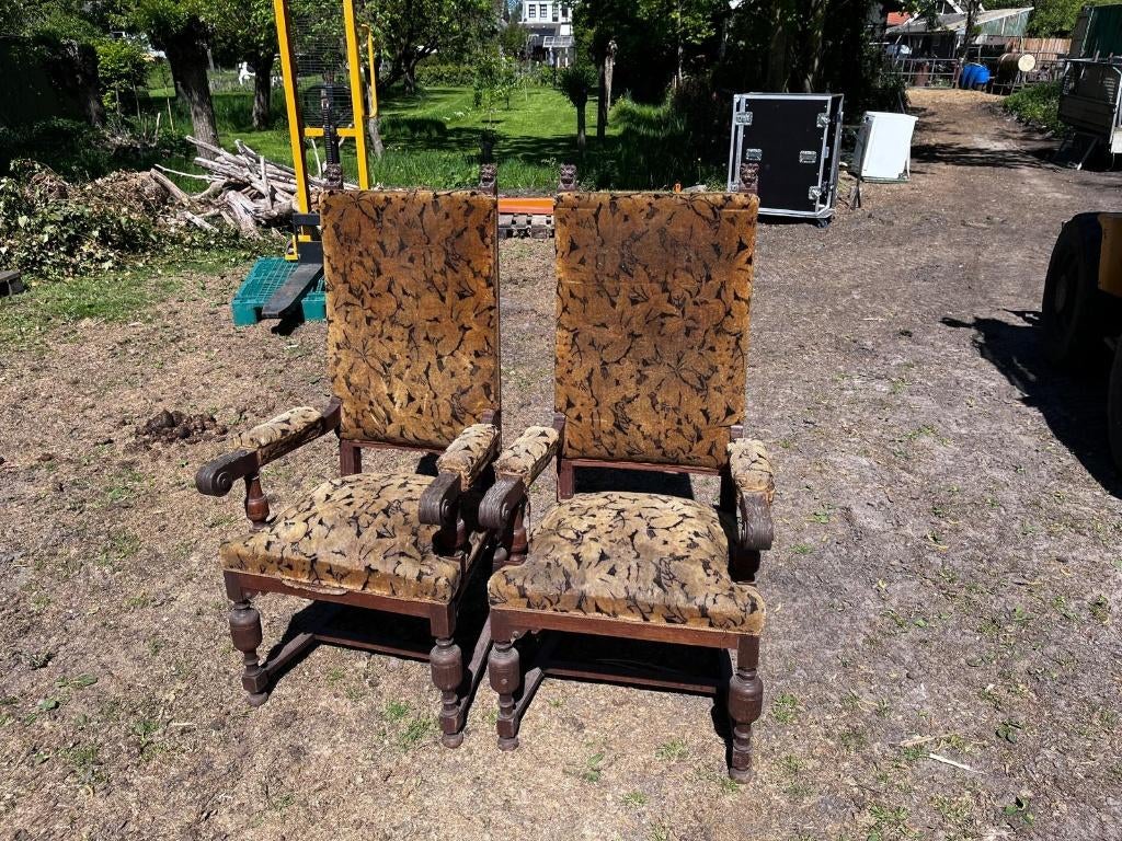Stoelen, Ophalen