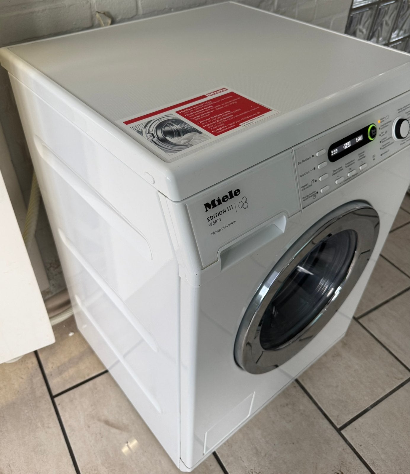 Foto 10 van Miele 8Kilo-1600toeren A+++ energieverbruik in topstaat.