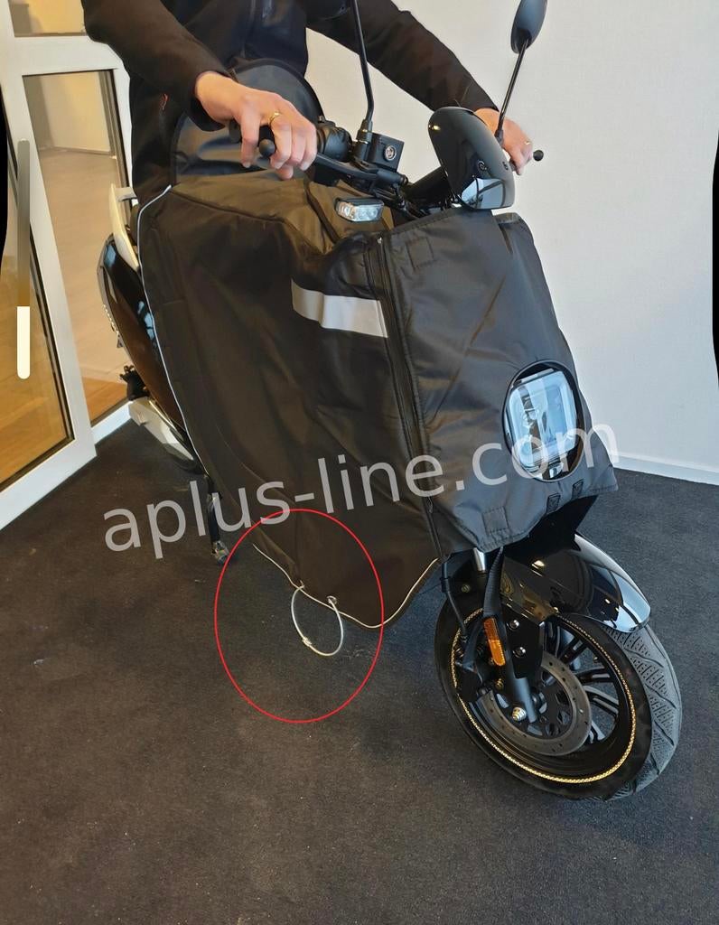 Beenkleed voor scooter - APlus 6002N (waterdicht), Ophalen, Zo goed als nieuw
