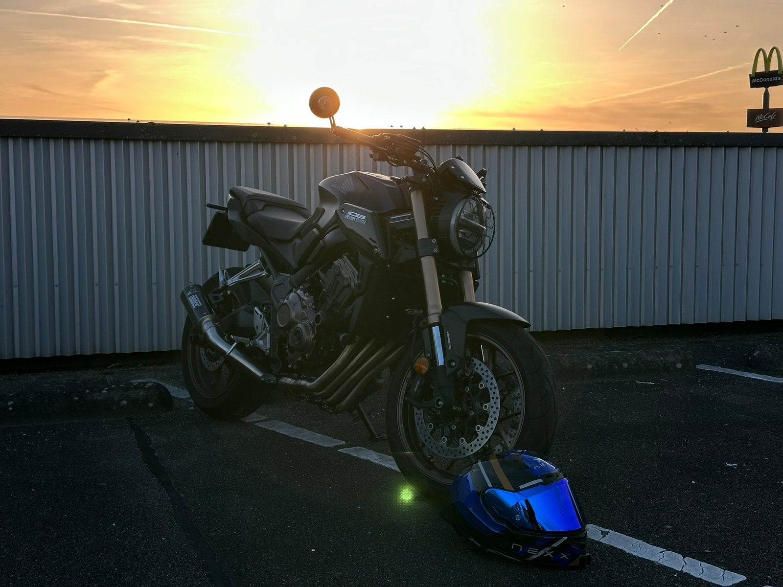 Honda CB 650 R op A2 kenteken (35kw) 5700 km (FULL Option), Motoren, Occasion, 4 cilinders, Particulier, Minimaal motorrijbewijs A2