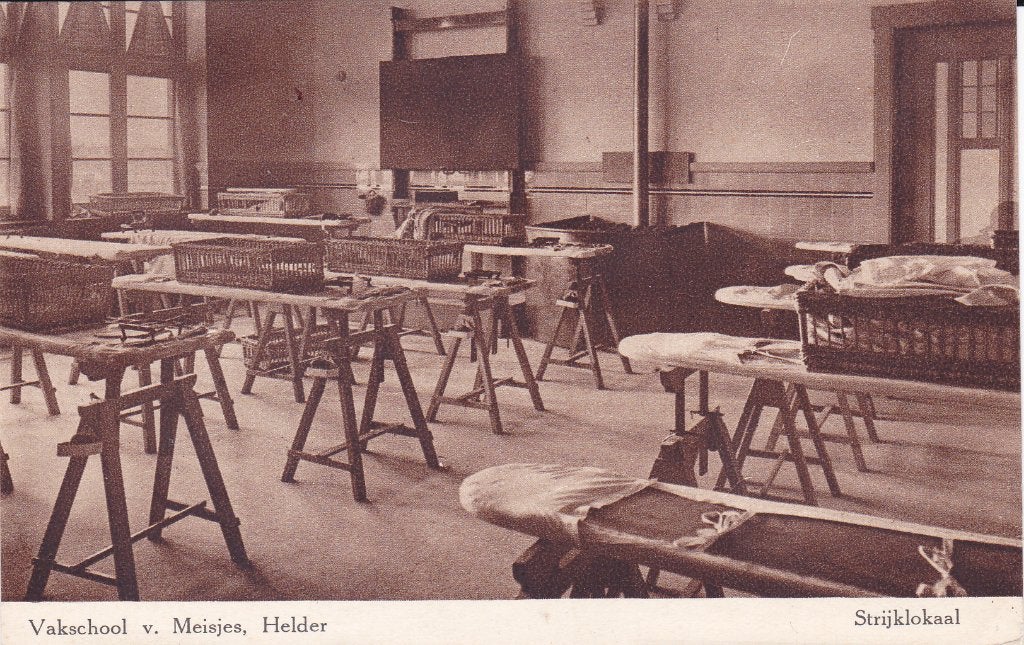 (Den) Helder. Oude ansichtkaart: Vakschool v. Meisjes.  **, Verzenden, Voor 1920, Ongelopen, Noord-Holland