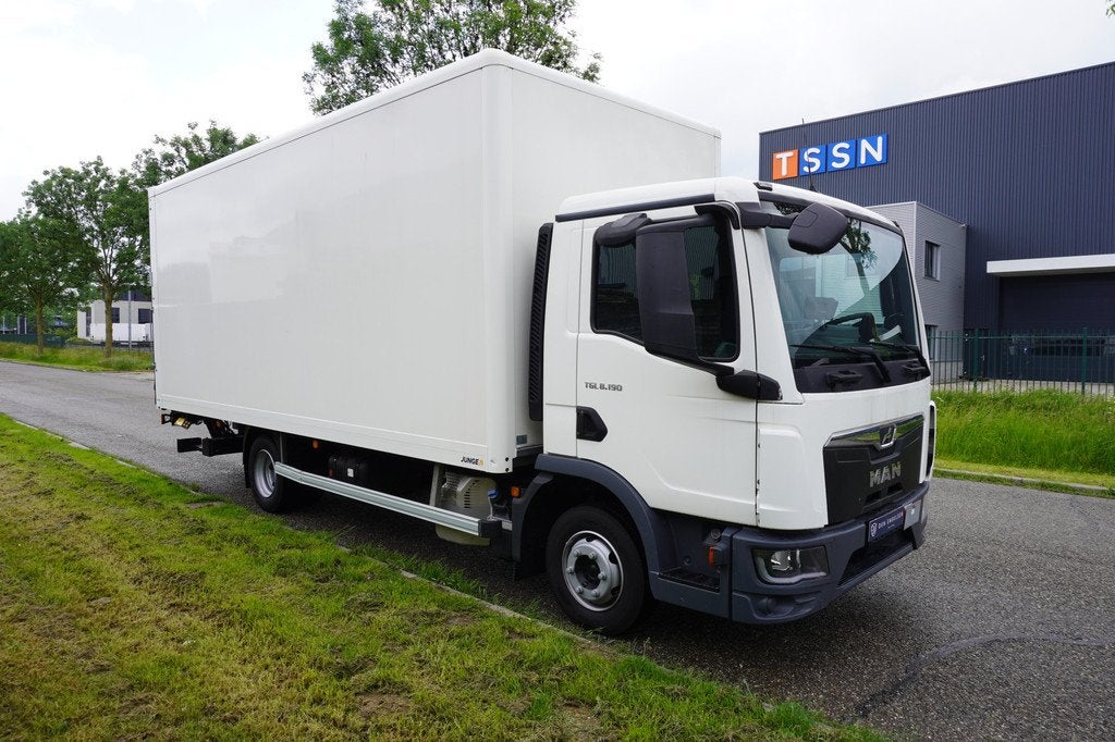 MAN TGL 8.190 4x2 Bakwagen Laadklep LBW 1000KG Camera Trekha, Auto's, Vrachtwagens, Automaat, Parkeercamera, 190 pk, MAN