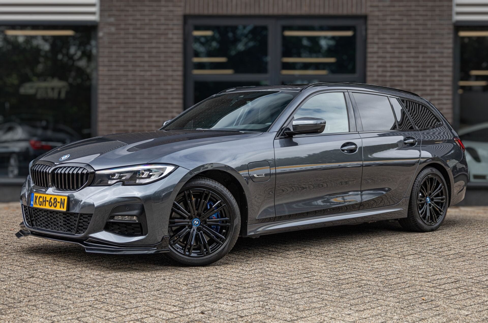 BMW 3 Serie 330E Touring G21 Touring High Executive M Sport, 1998 cc, Achterwielaandrijving, Gebruikt, 4 cilinders
