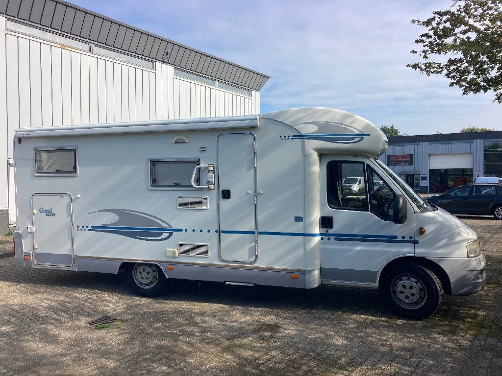 Camper Adria Coral 660SL, enkele bedden., Caravans en Kamperen, Ringverwarming, Fiat, Particulier, Elektrische ramen
