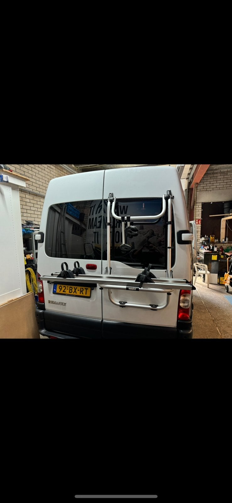 Mooie bus camper 2006 Renault master in alle luxe voorzien, Caravans en Kamperen, Campers, Overige merken, Chemisch toilet, Half-automaat
