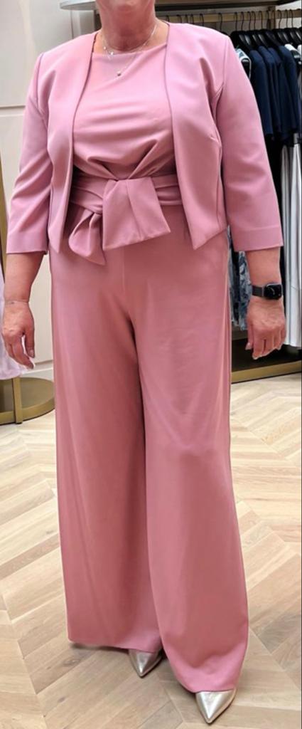 Vera Mont Jumpsuit met Jasje en Stola - Maat 46, Ophalen of Verzenden, Zo goed als nieuw, Maat 46/48 (XL) of groter, Roze