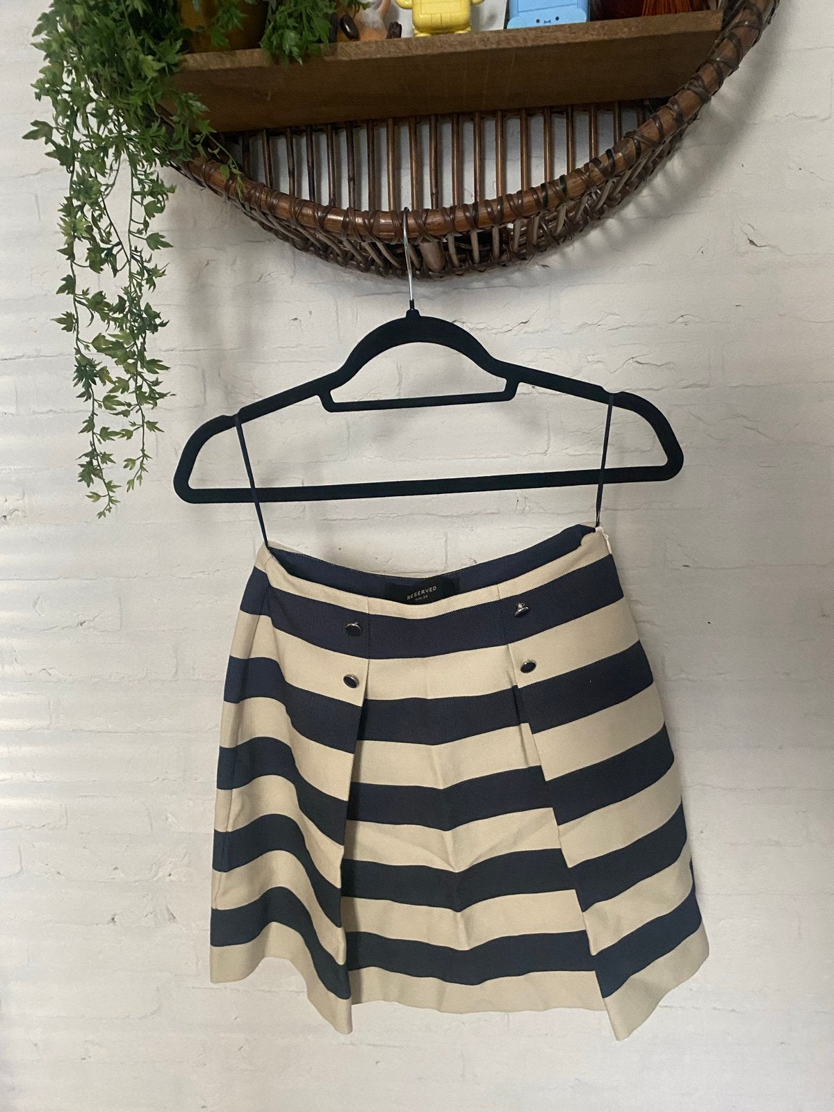 Nieuwe gestreepte rok van Reserved met prijskaartje, Blauw, Nieuw, Ophalen of Verzenden, Maat 36 (S)