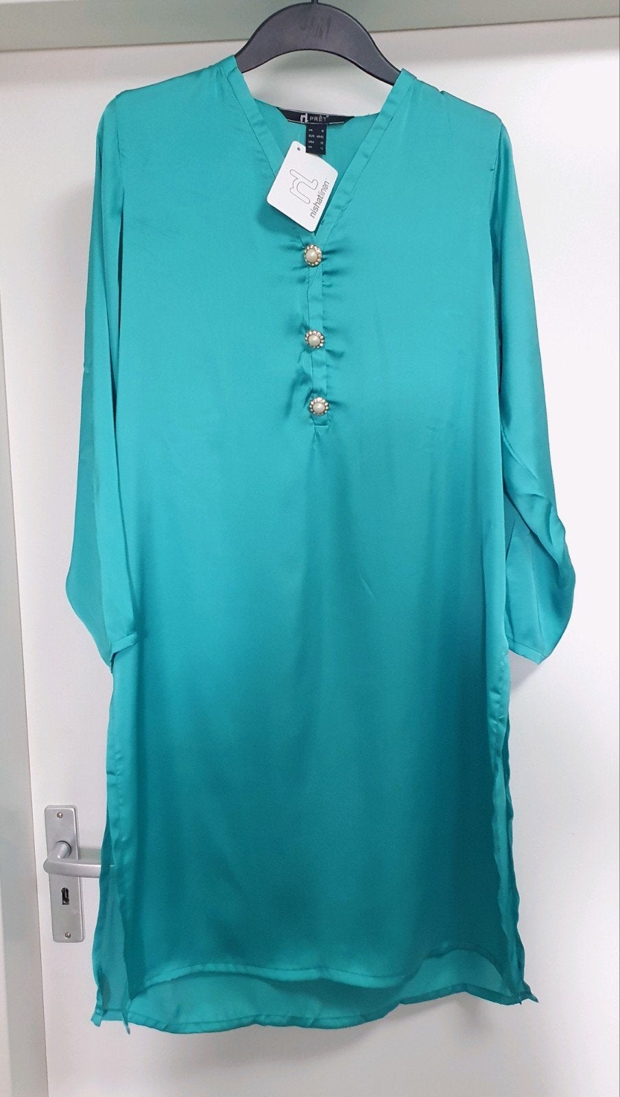 Turquoise zijde  tuniek met lange mouwen en parelknopen, Maat 38/40 (M), Nieuw, Lange mouw, Groen
