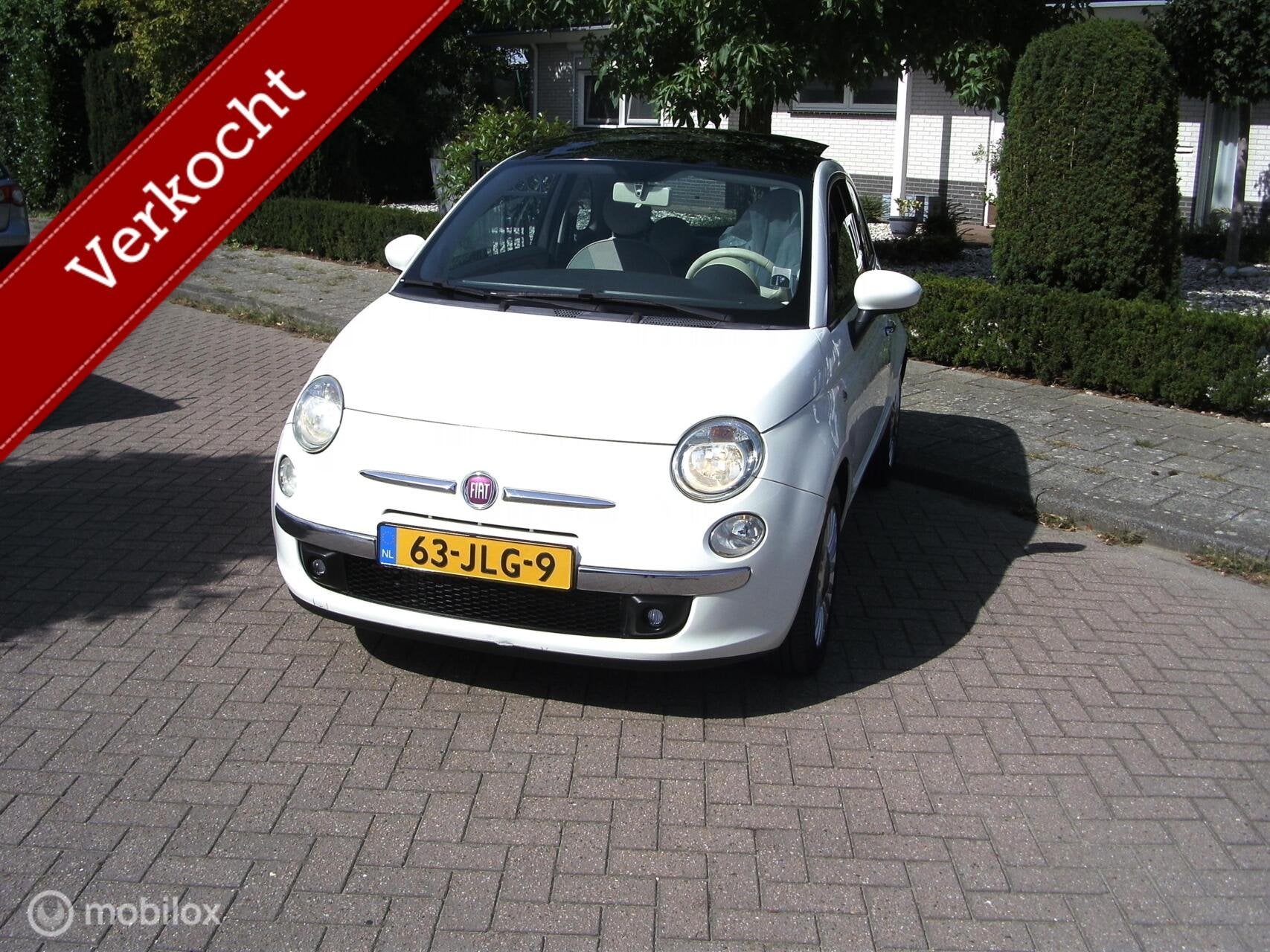 Fiat 500 1.2 Lounge automaat schuifdak nap boekjes, Auto's, Euro 5, Stof, Gebruikt, 1242 cc