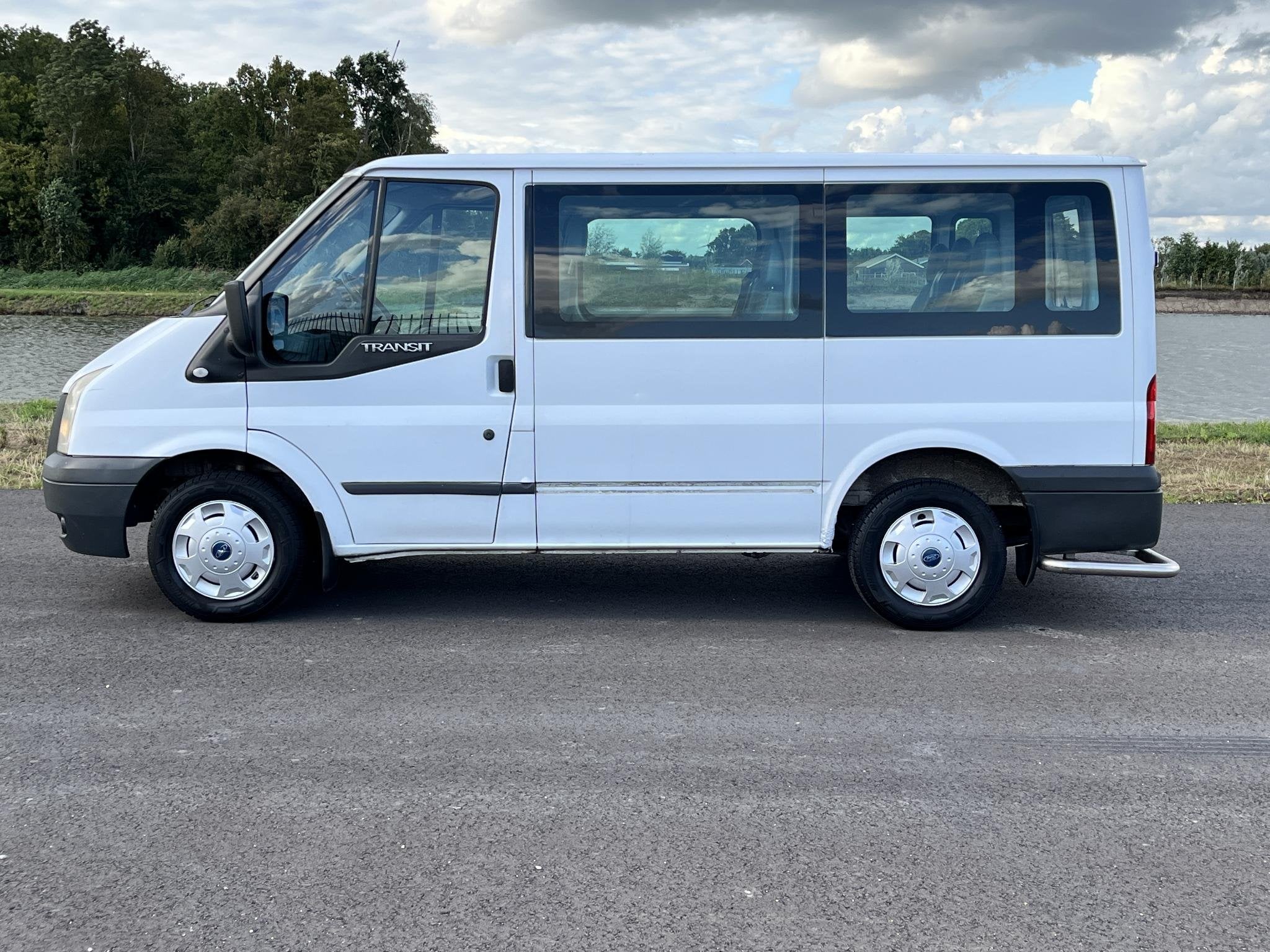 Ford Transit Kombi 280S 2.2 TDCI SHD Radio, elektrische rame, Auto's, Electronic Stability Program (ESP), Wit, Bedrijf, 9 stoelen