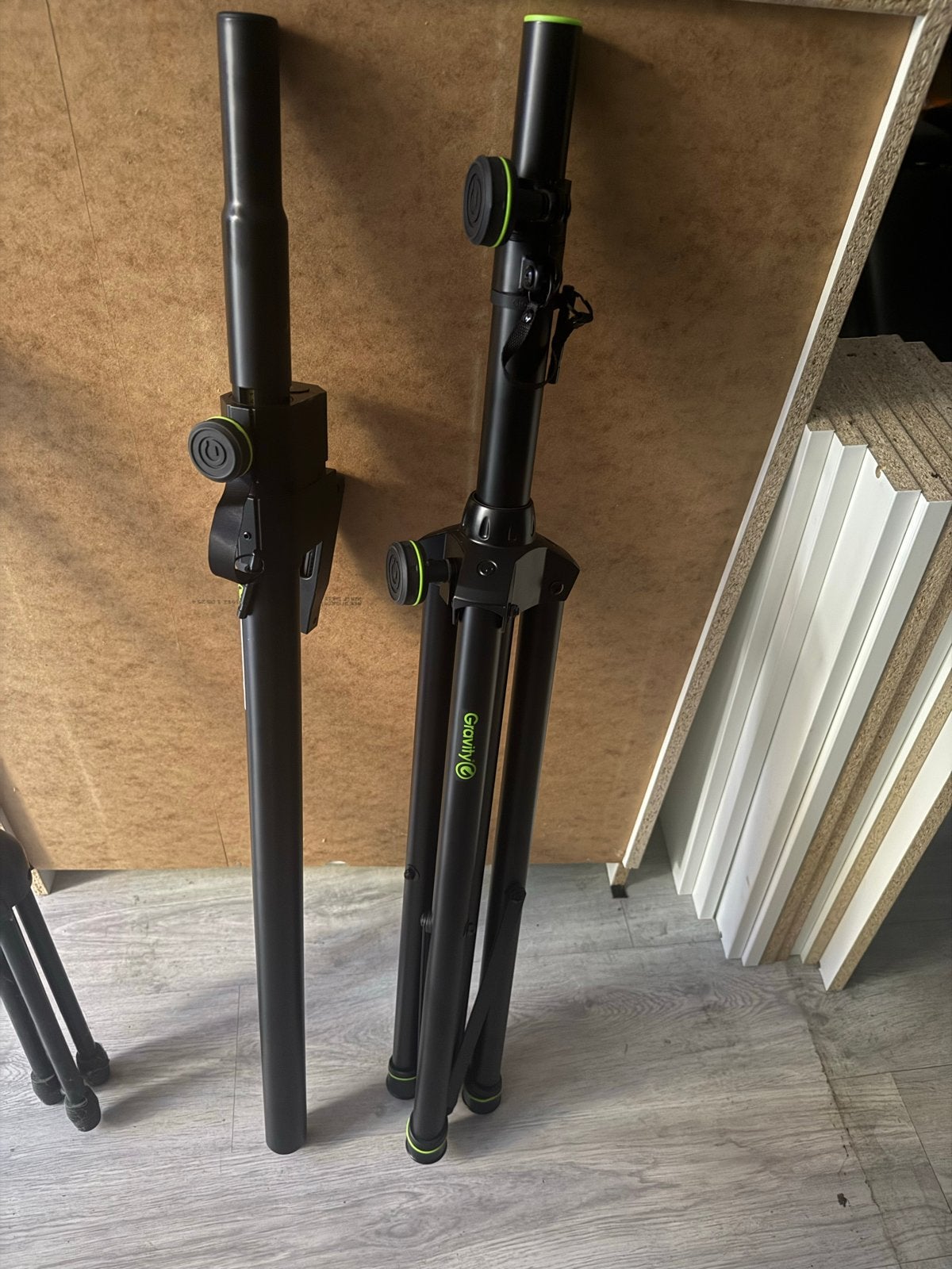 2 Nieuwe Gravity Statieven voor Speakers of Licht, Muziek en Instrumenten, Ophalen of Verzenden, Nieuw, Instrumentstandaard, Licht of Laser