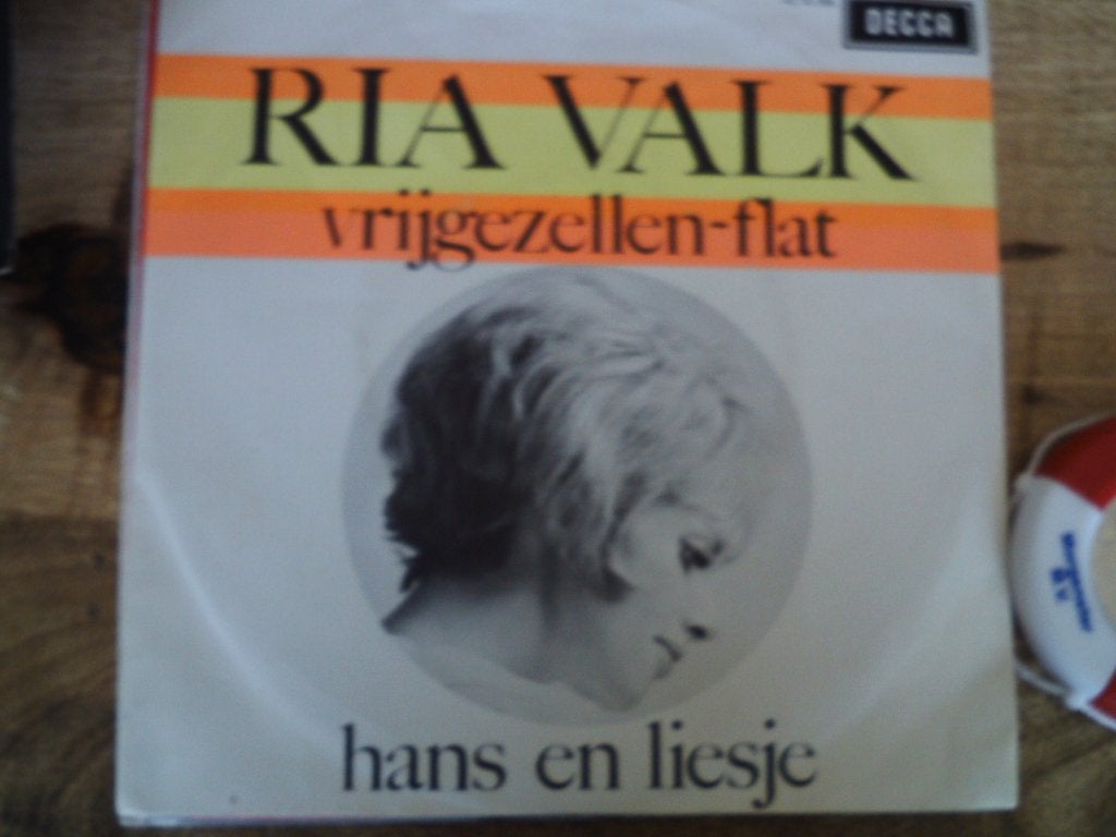 ria valk - vrijgezellen flat 18jun, 7 inch, Single, Ophalen of Verzenden, Nederlandstalig