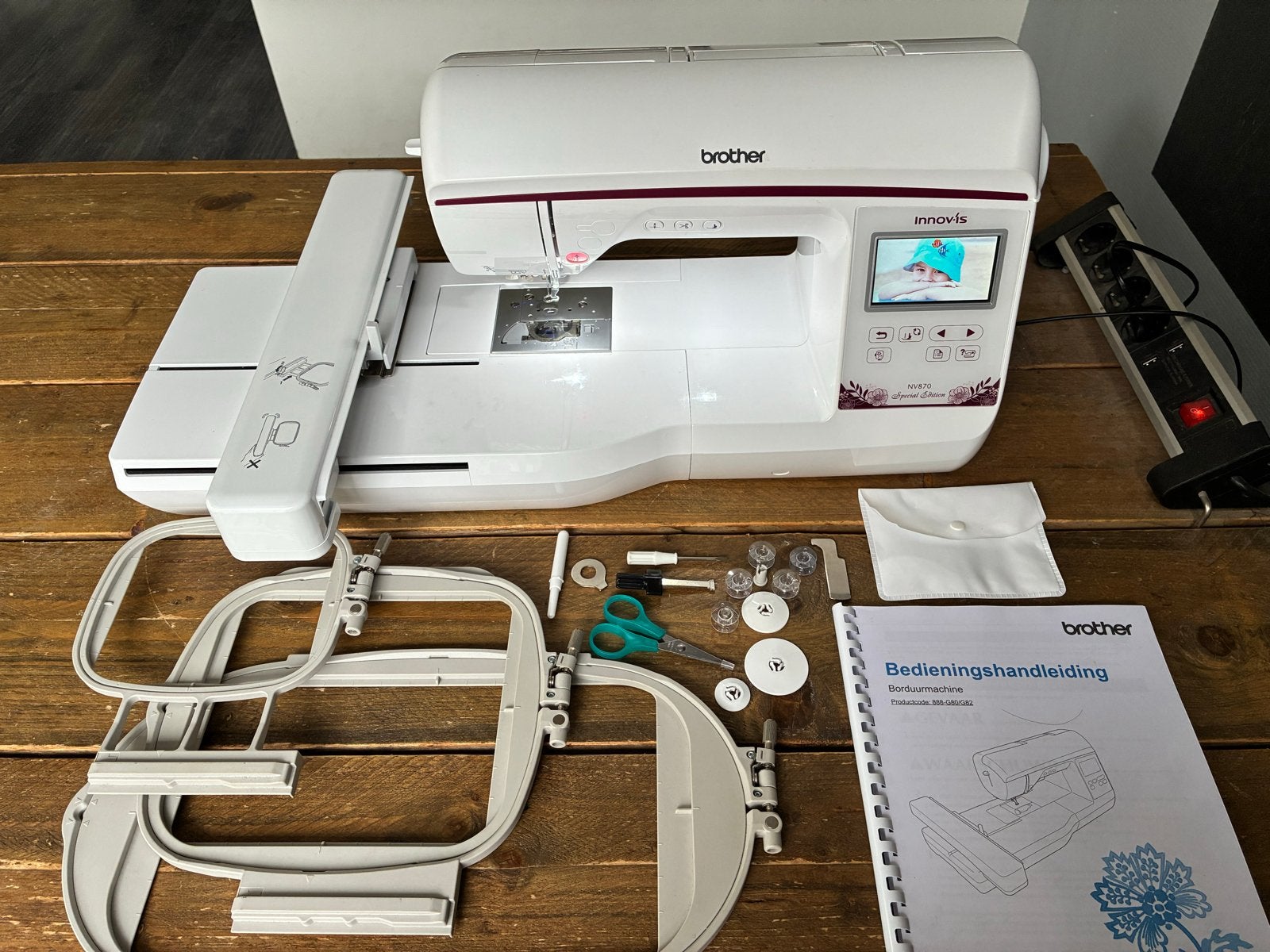 Brother Innov-is NV870SE Borduurmachine, Ophalen, Gebruikt, Machineborduren, Borduurmachine