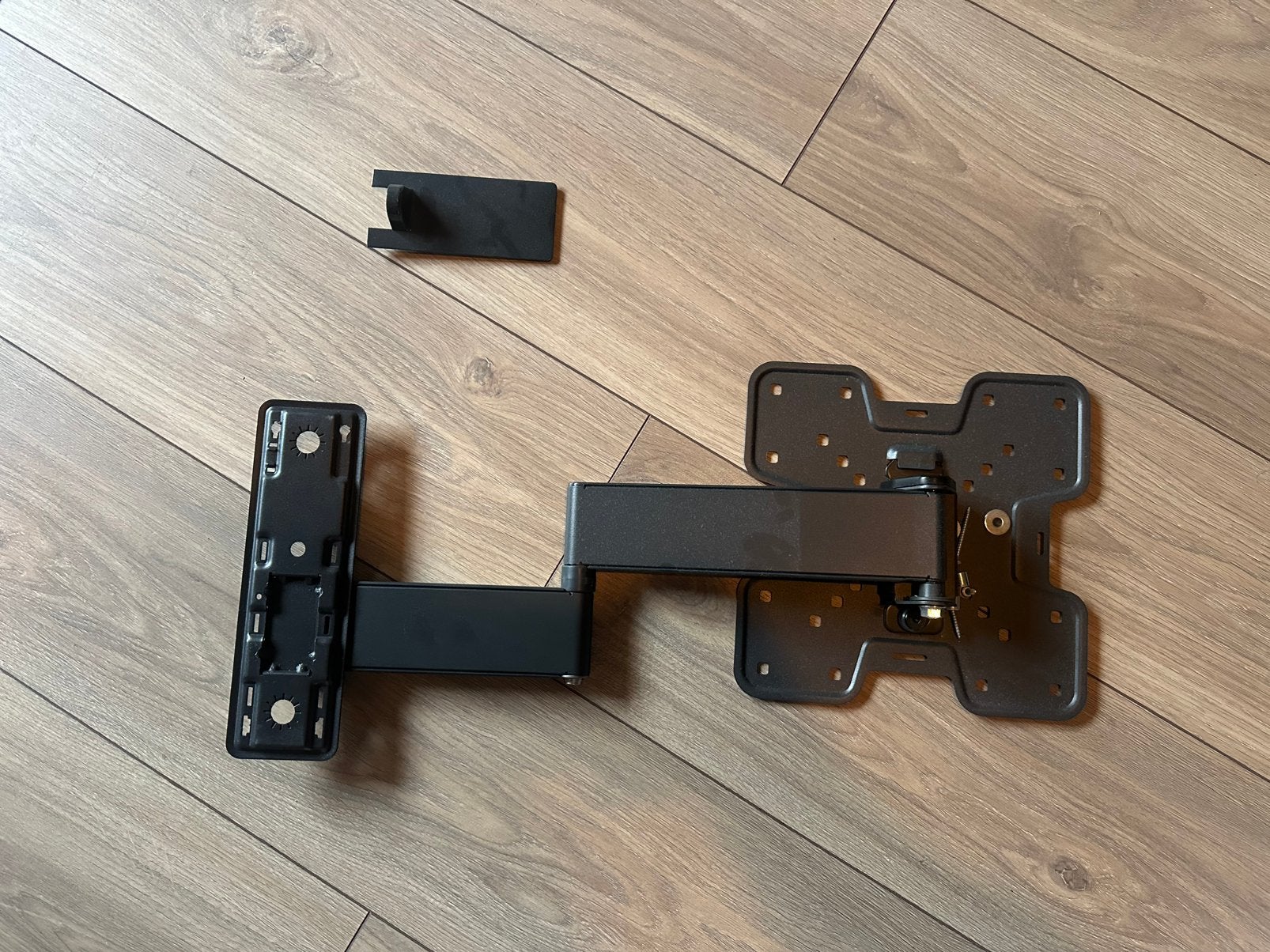 Vogel TVM muurbeugel van 19 tot 43 inch, Audio, Tv en Foto, Ophalen of Verzenden, Zo goed als nieuw