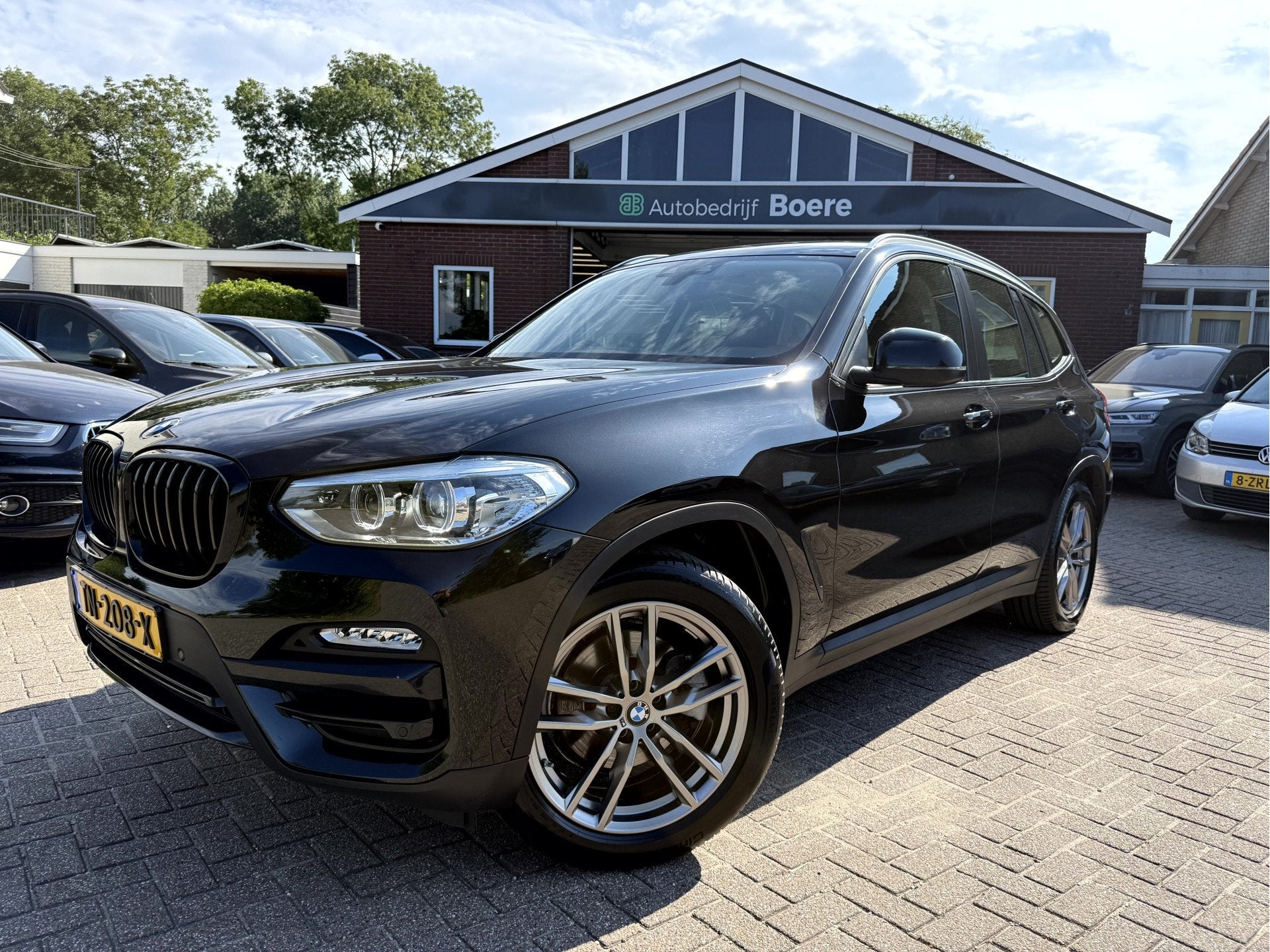 BMW X3 sDrive18d 150pk High Executive Leer, Navi, Trekhaak, Auto's, Automaat, Dealer onderhouden, 4 cilinders, Zwart