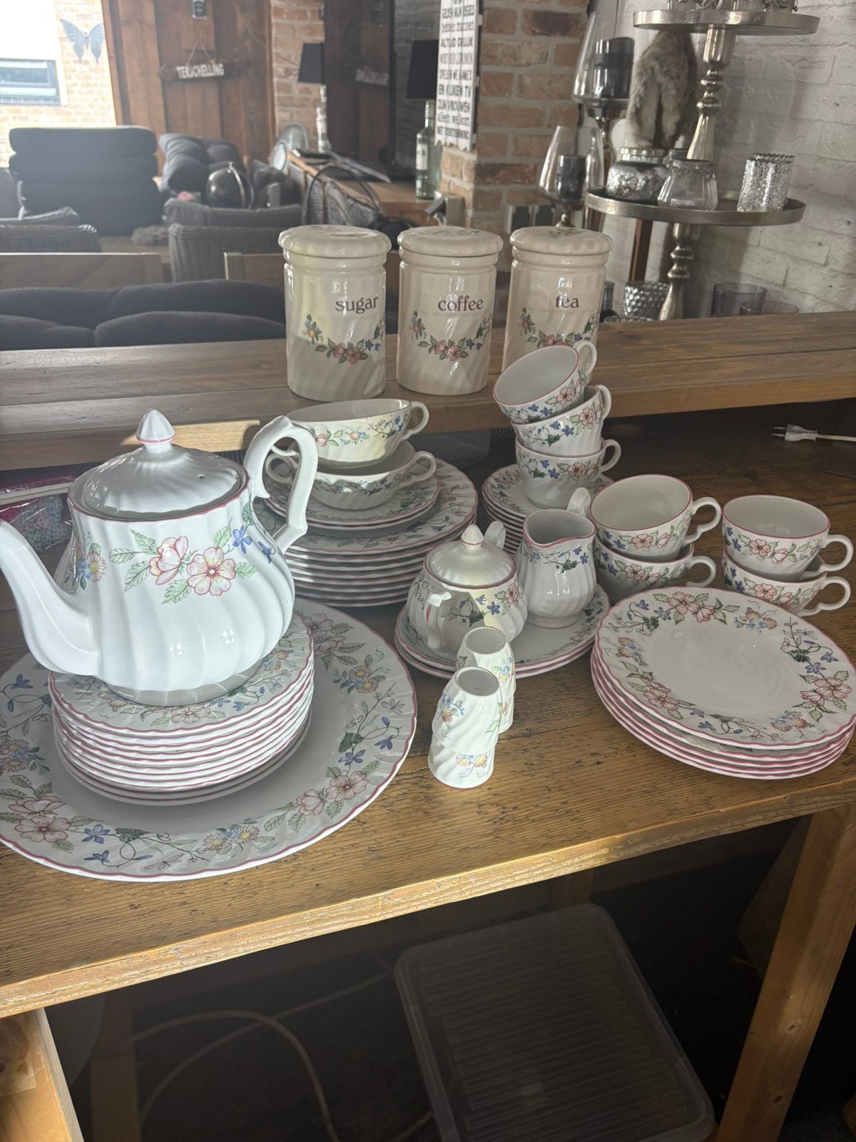 Leuke fleurige servies, Ophalen, Gebruikt, Landelijk/Boerenbont, Bord(en)