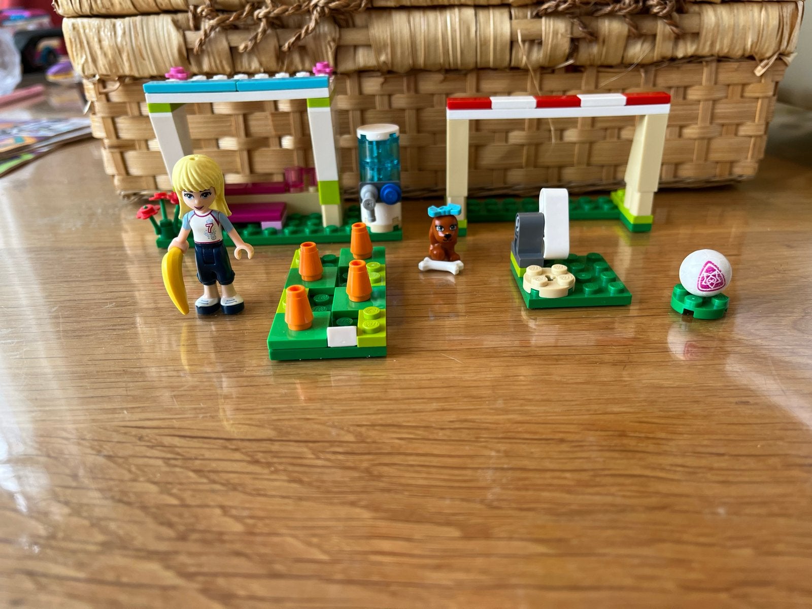 LEGO Friends voetbaltrainingveld, Lego, Friends, Ophalen of Verzenden, Zo goed als nieuw