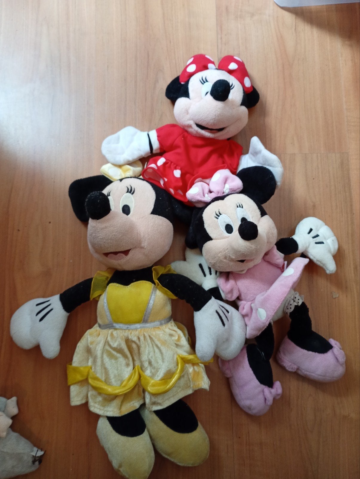 Minnie Mouse knuffels te koop alles voor 5,00 euro, Ophalen, Overige figuren, Zo goed als nieuw, Knuffel