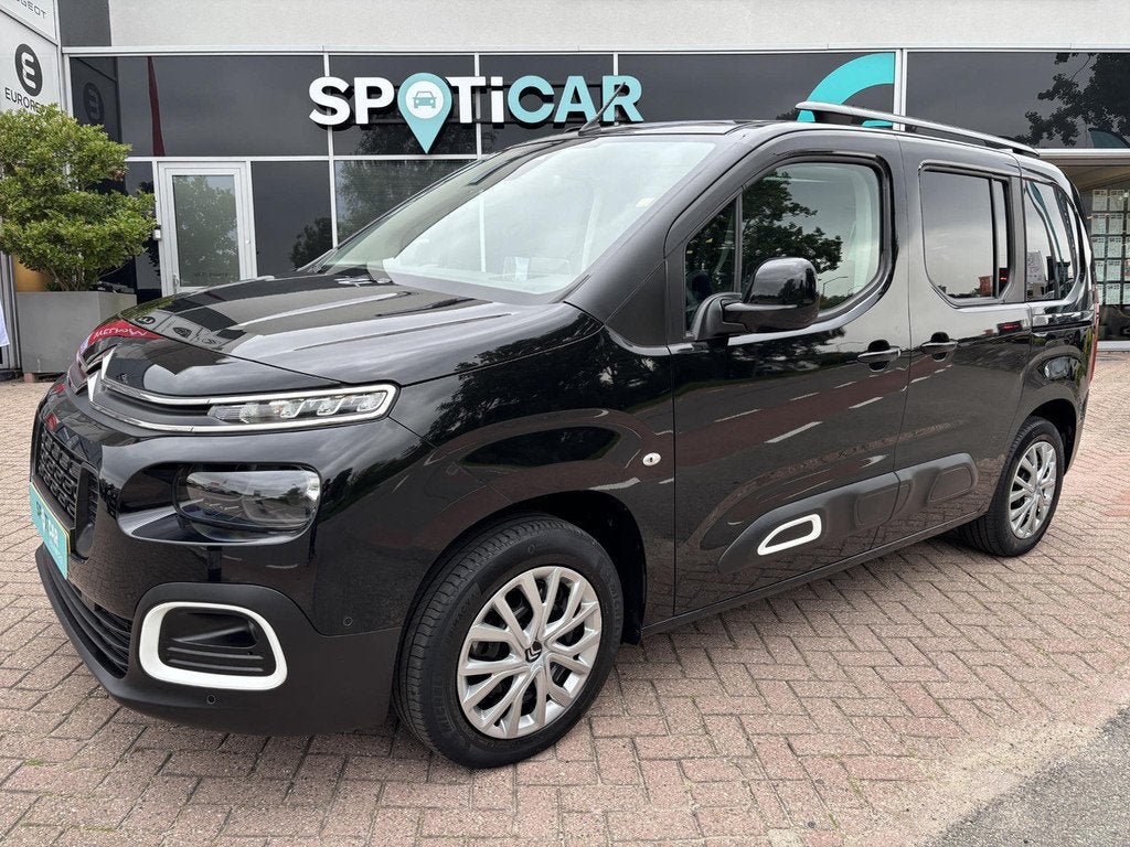 Citroën Berlingo Shine 1.2 Turbo130 S&S EAT8 Automaat head, Auto's, Citroën, Automaat, Gebruikt, 1199 cc, Parkeersensor