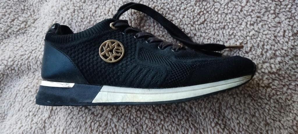 Mooie Mexx Schoenen maag 39, Kleding | Dames, Schoenen, Zo goed als nieuw, Sneakers of Gympen, Zwart, Ophalen of Verzenden