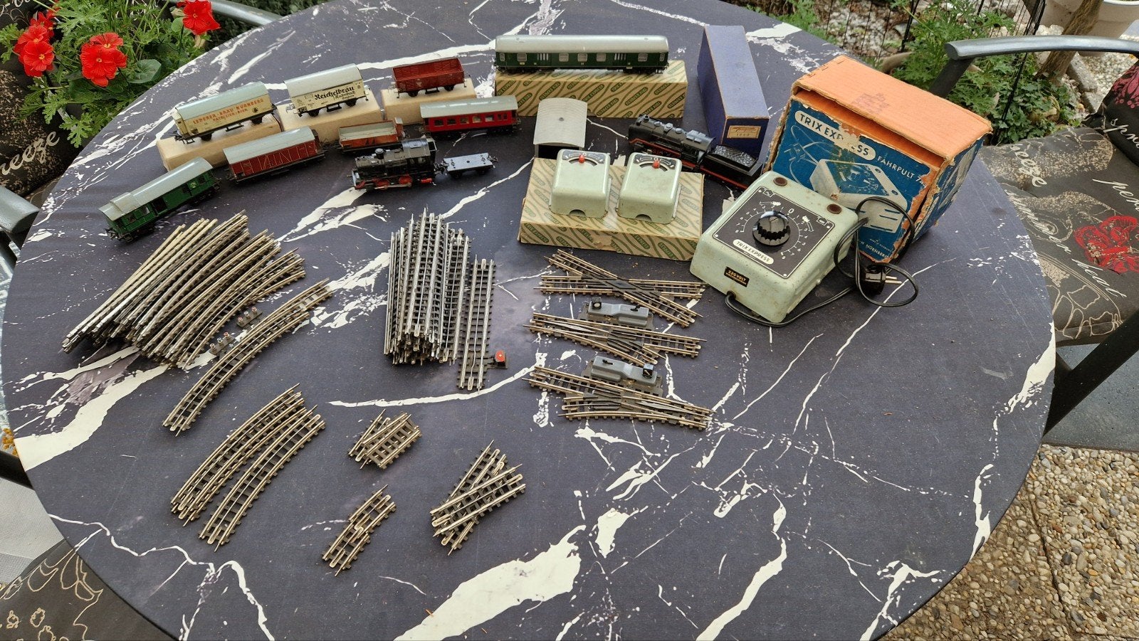 Grote Trix Express Treinset met Locomotief, Wagons en Rails, Ophalen, Wisselstroom, Gebruikt, Locomotief