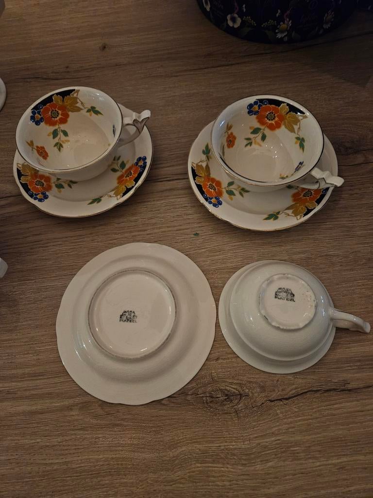 Mosa plateel Oostindische kers, Antiek en Kunst, Ophalen of Verzenden