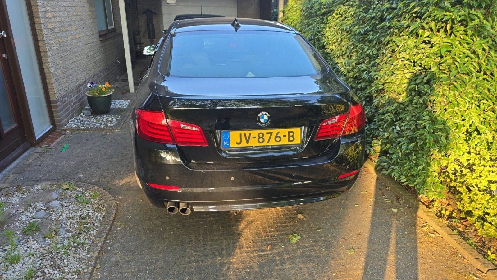 BMW 5-Serie 520i 184pk Aut. 2013 Zwart, Auto's, Achterwielaandrijving, 4 cilinders, 2000 kg, Zwart