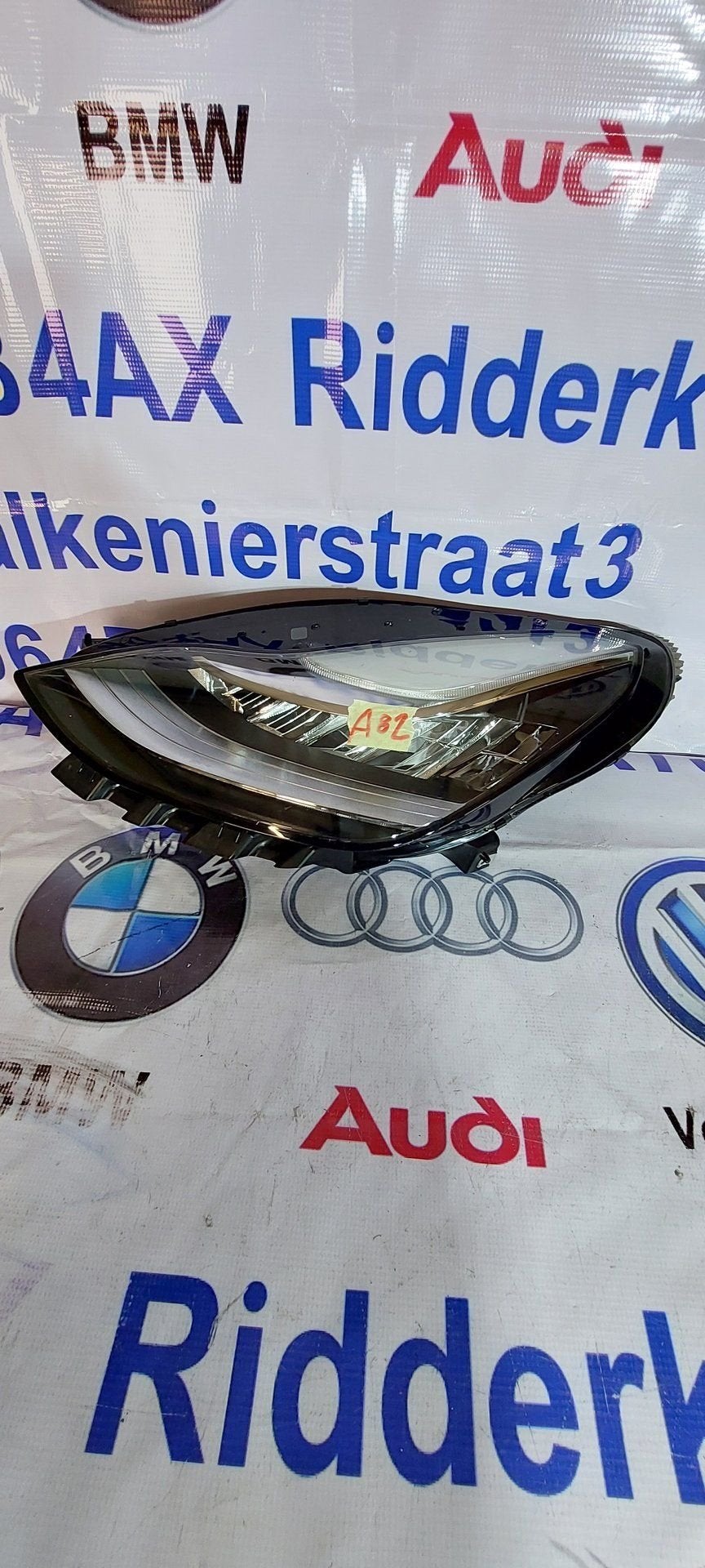 Tesla Model 3 / Y KOPLAMP 107737100L, Auto-onderdelen, Gebruikt, -, Overige automerken, -