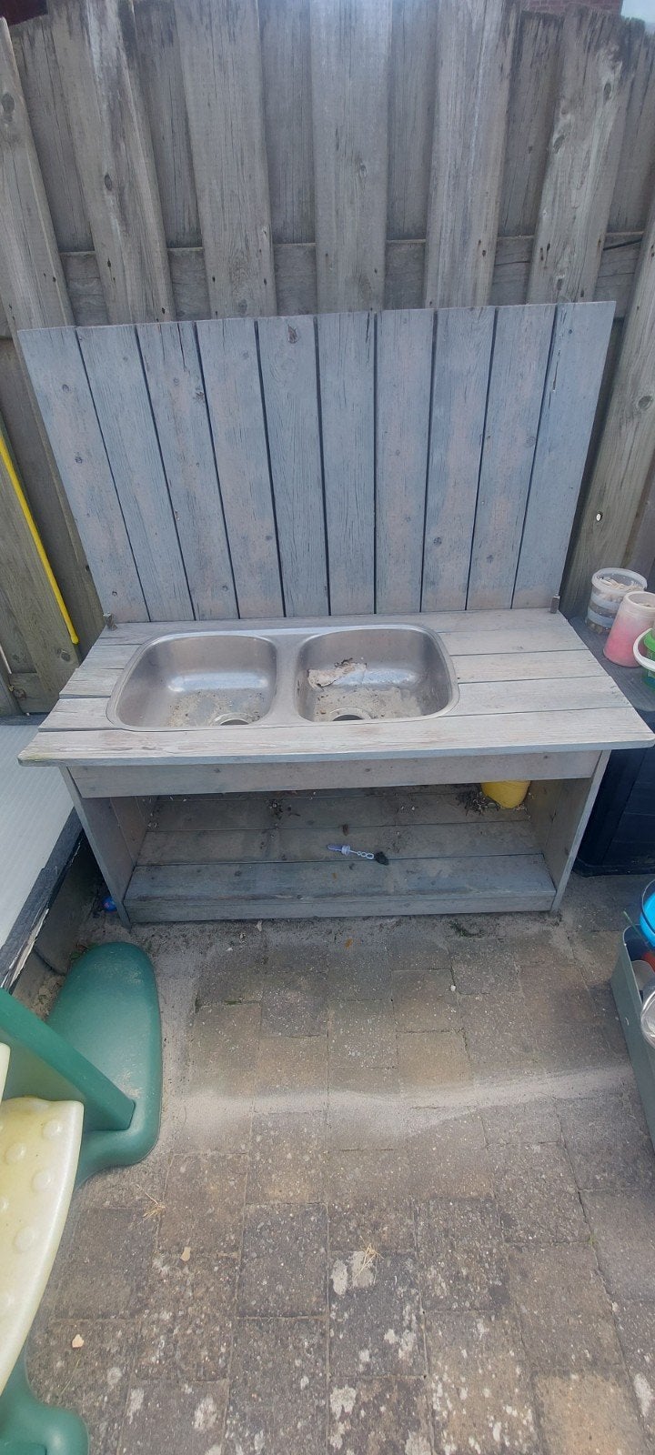 Houten buitenkeuken met dubbele spoelbak, Ophalen, Gebruikt, Vrijstaand