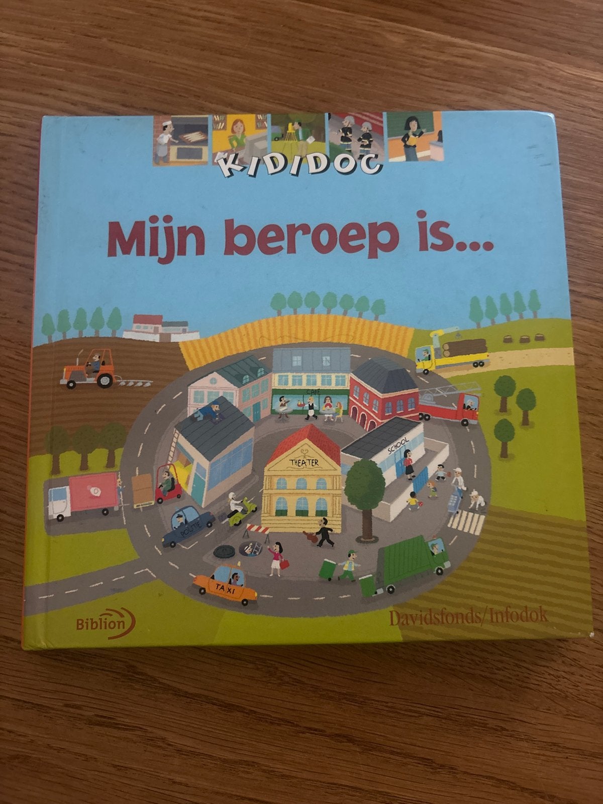 Kididoc: Mijn beroep is... - Ontdek beroepen, Ophalen of Verzenden, Gelezen, Non-fictie
