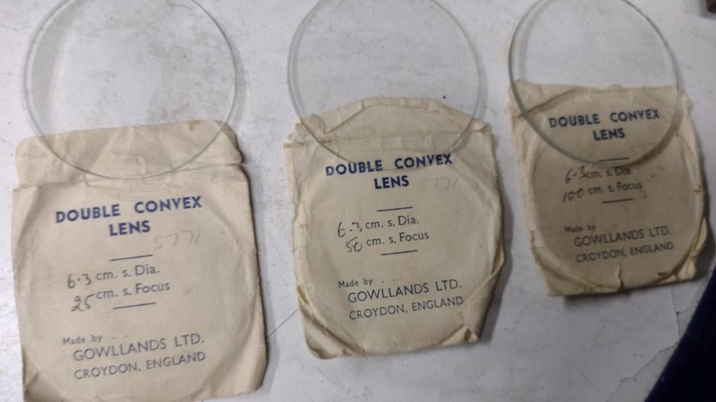 vintage dubbelbolle lens van Gowllands Ltd.,], Ophalen of Verzenden