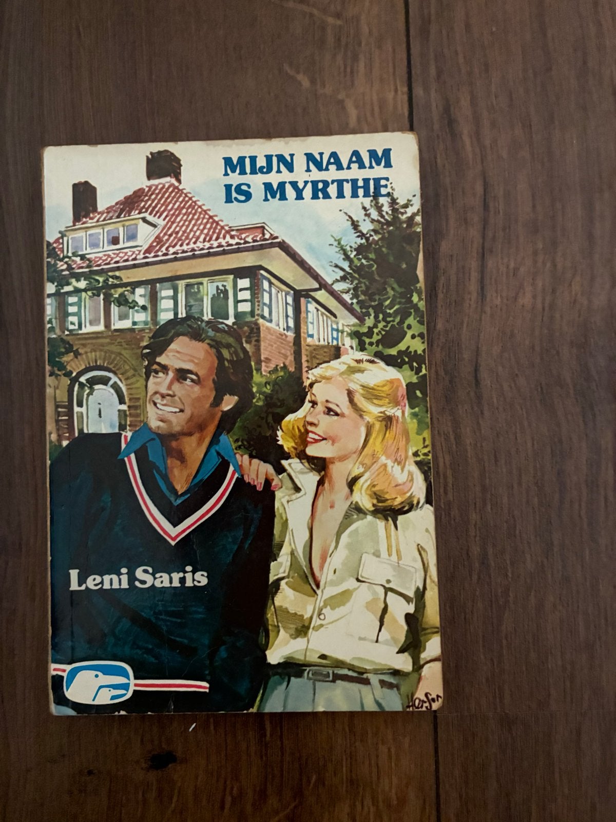 Mijn Naam is Myrthe - Leni Saris (Witte Raven), Boeken, Romans, Gelezen, Nederland, Ophalen of Verzenden