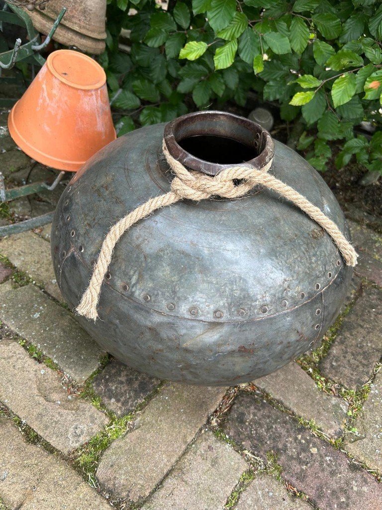 Ijzeren waterkruik, Ophalen of Verzenden, Nieuw, Grijs, Metaal