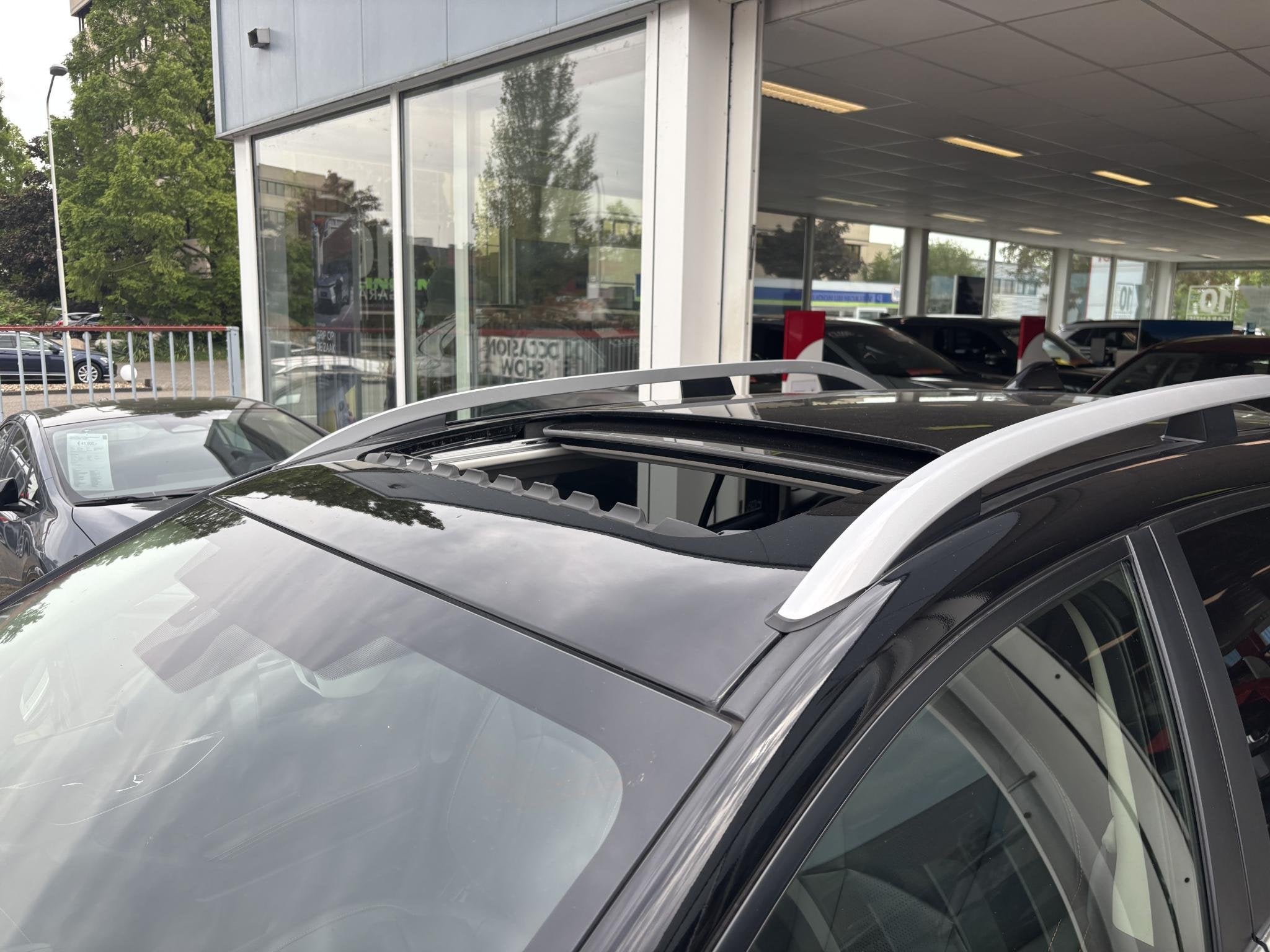 Subaru XV 2.0i Premium | Panoramadak | Eerste eigenaar | Dea, Automaat, Euro 6, Zwart, 650 kg