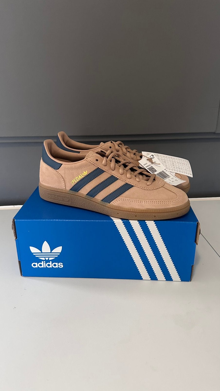 Adidas Handball Spezial, Kleding | Dames, Ophalen of Verzenden, Nieuw, Bruin, Sneakers of Gympen