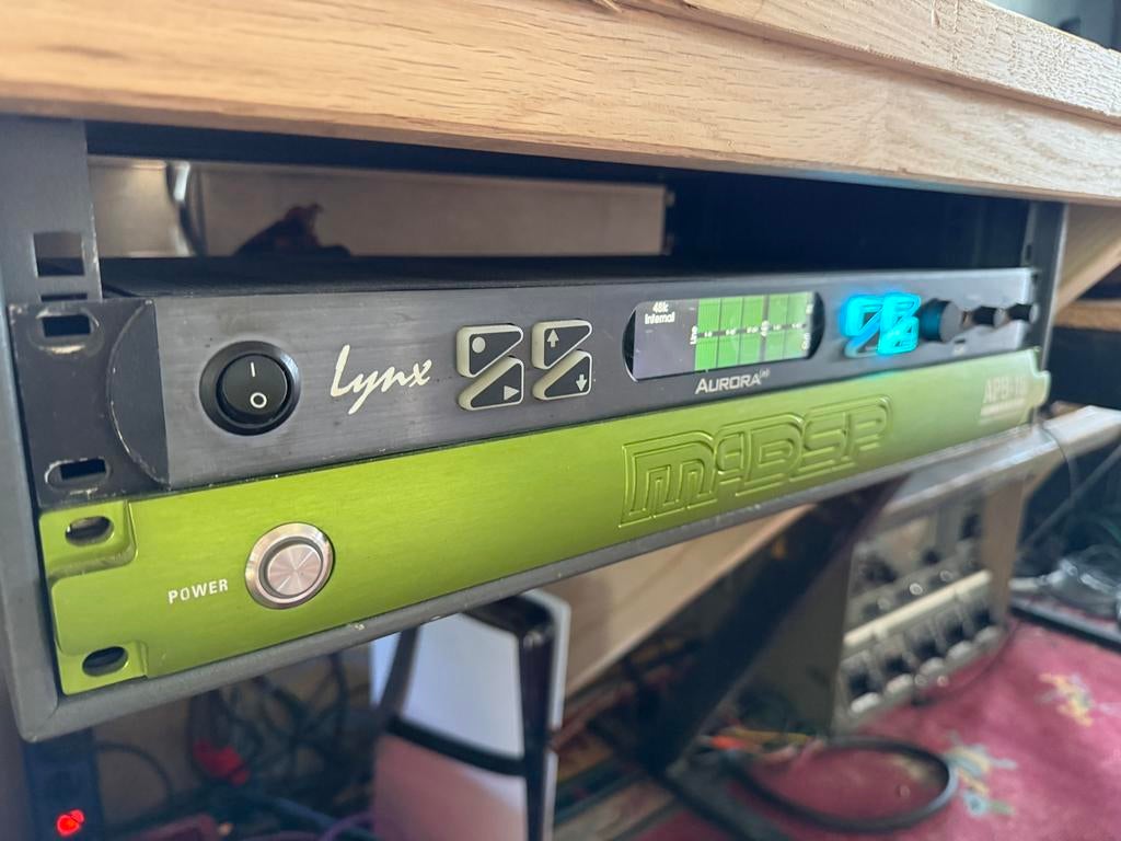 LYNX AURORA-N 24 analog i/o + 16 AES/EBU i/o  TB2, Ophalen