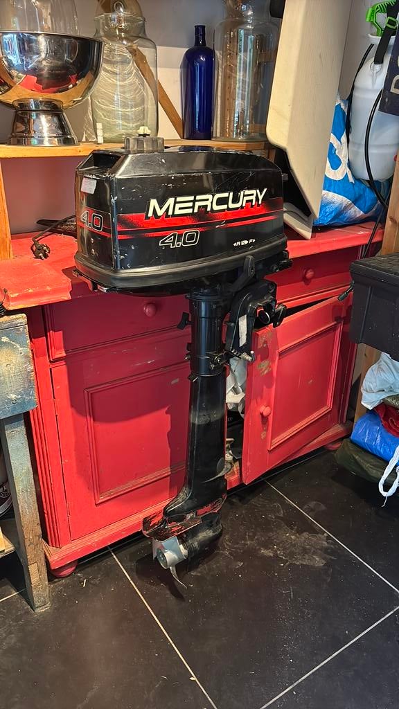 Mercury 4 Pk langsraart, Ophalen, Gebruikt, Benzine