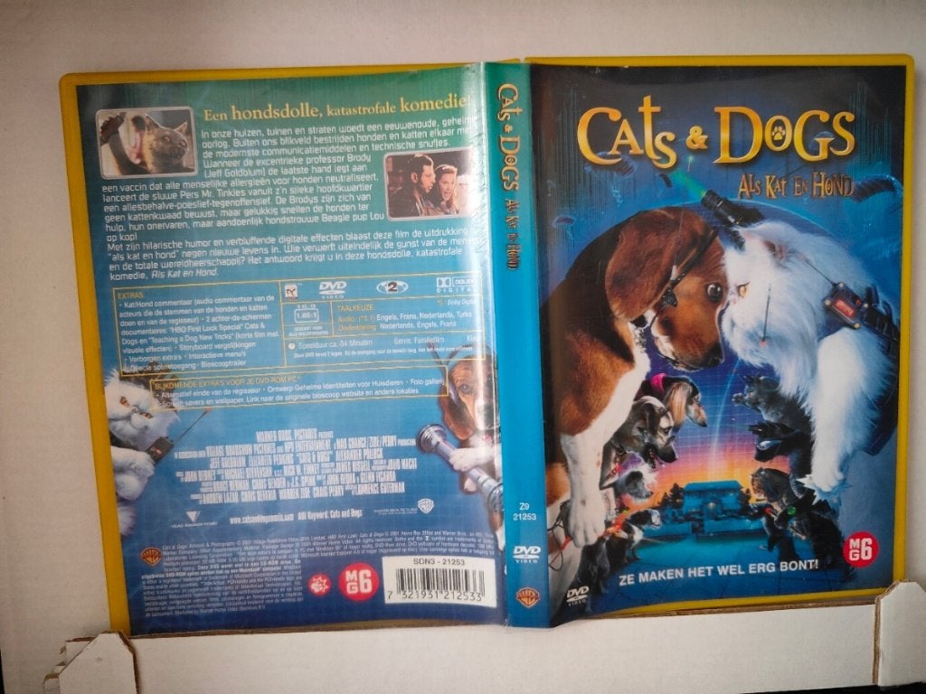 DVD Cats & Dogs, Animatie, Nederlands, Ophalen of Verzenden, Zo goed als nieuw