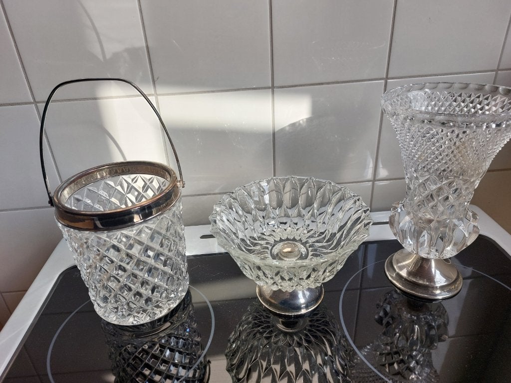 IJSEMMER, VAAS KRISTAL, BONBONSCHAALTJE KRISTAL, Antiek en Kunst, Ophalen of Verzenden