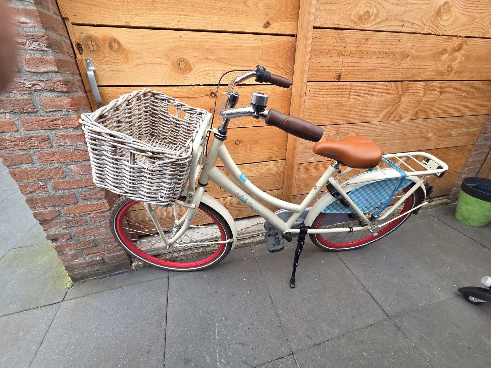 Cortina lief 24inch meisje, Ophalen, Gebruikt, 24 inch, Versnellingen