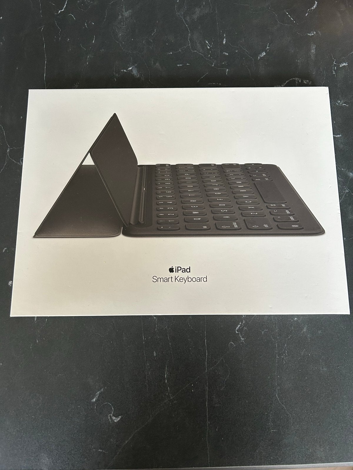 Apple Smart Keyboard iPad (7e, 8e, 9e gen) nieuw in doos, Plug-and-play, Nieuw, Ophalen of Verzenden, Qwerty