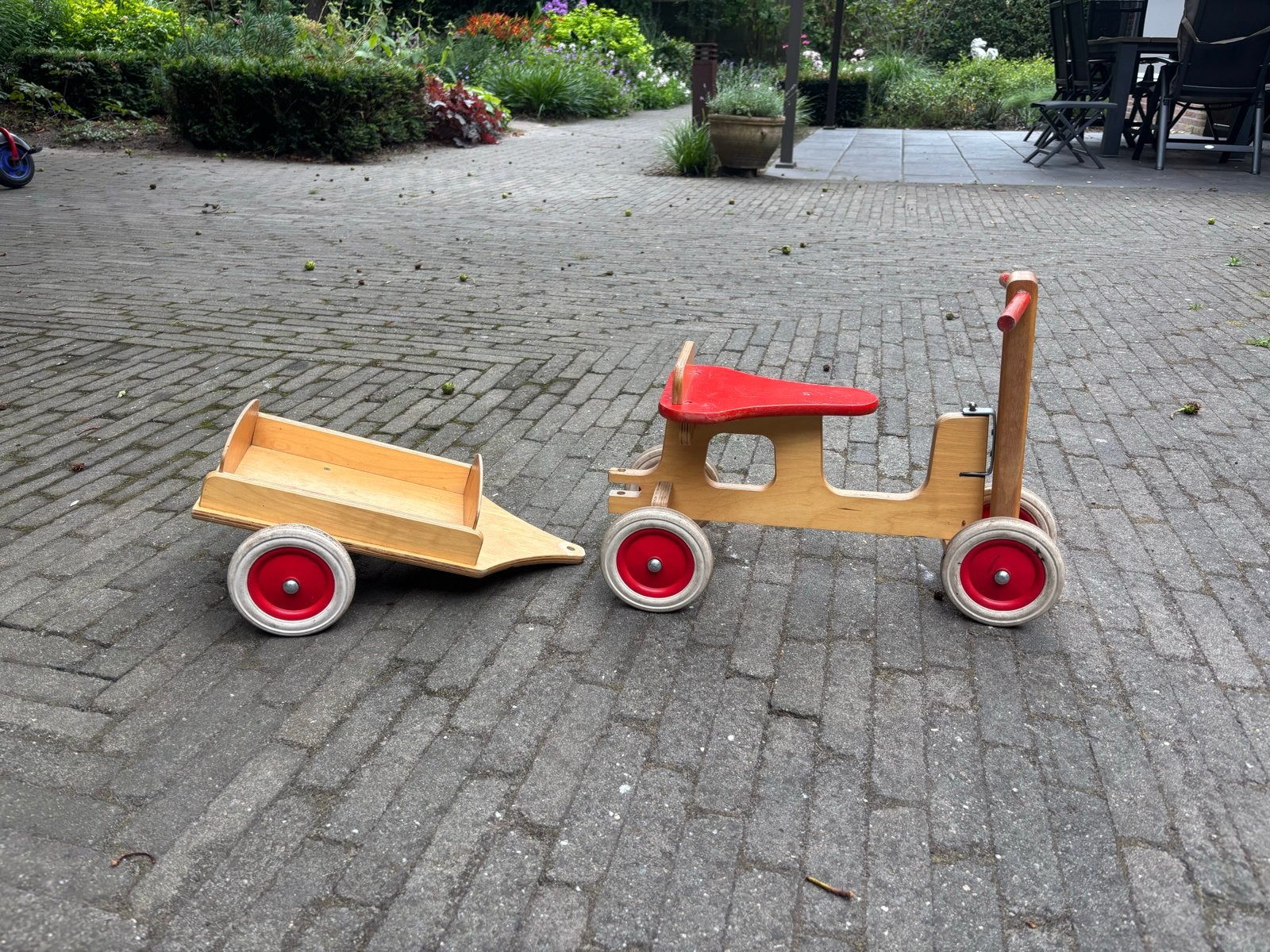 Houten loopvoertuig met aanhanger, Ophalen, Gebruikt, Loopvoertuig