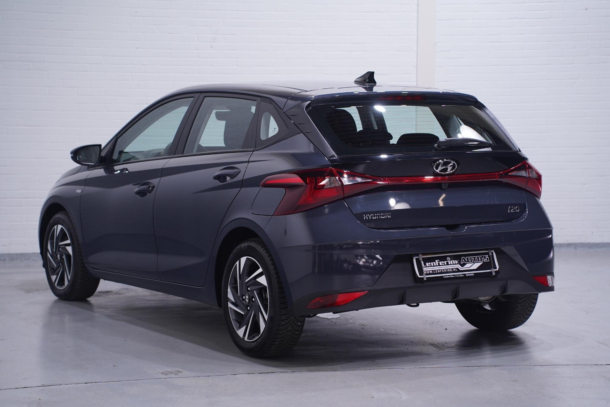 Hyundai i20 1.0 T-GDI Trend Mild Hybrid Apple Carplay Camera, Auto's, Gebruikt, 1110 kg, Bedrijf, 3 cilinders