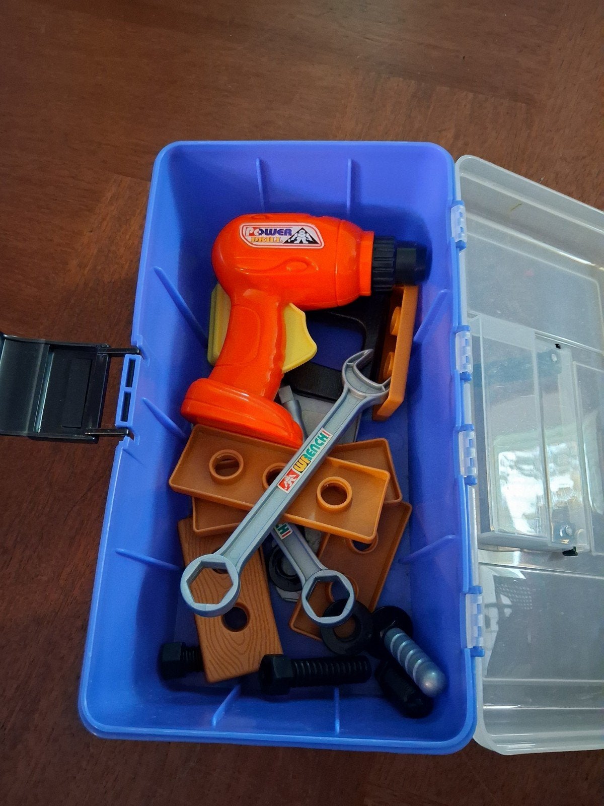Foto 2 van Gereedschapset voor kinderen in handige koffer